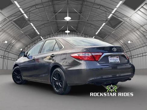 Used 2016 Toyota Camry LE FWD image 3