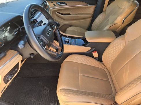 Used 2022 Jeep Grand Cherokee Summit AWD/4WD image 12