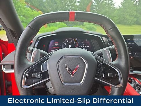 Used 2022 Chevrolet Corvette Stingray Preferred Conv w/ Z51 Performance Package RWD image 4