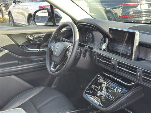 Certified 2022 Lincoln Corsair AWD w/ Equipment Group 101A image 32