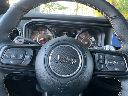 New 2025 Jeep Wrangler Unlimited Rubicon 392 image 16