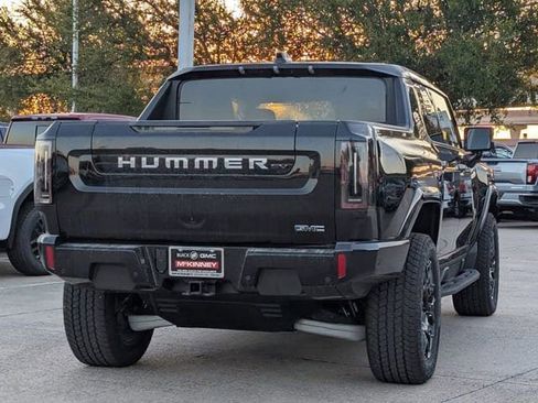 New 2026 GMC Hummer EV 4x4 Crew Cab image 4