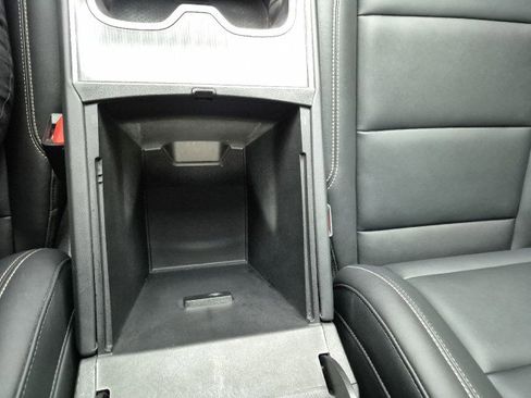 Used 2024 GMC Acadia Elevation w/ Luxury Package image 28