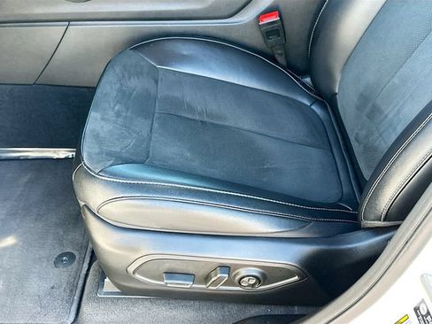 Used 2024 Jeep Grand Cherokee L Altitude RWD image 19