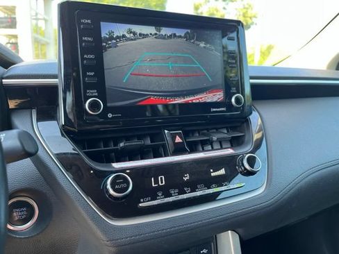 Used 2022 Toyota Corolla Cross LE AWD/4WD image 26