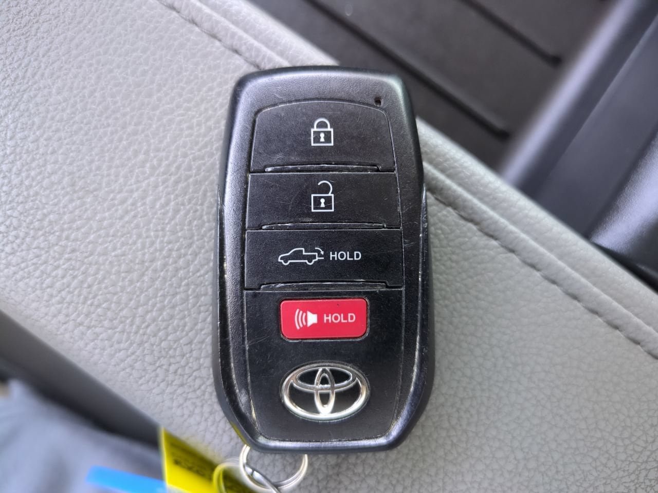 Used 2024 Toyota Tundra Limited AWD/4WD image 29