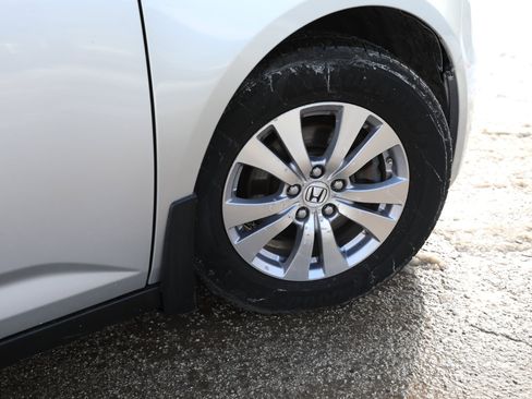 Used 2014 Honda Odyssey EX-L image 9