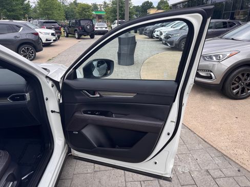 Used 2024 MAZDA CX-5 Signature AWD/4WD image 24