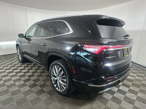 Used 2025 Buick Enclave Avenir w/ Trailering Package, 5000 lbs. FWD image 4
