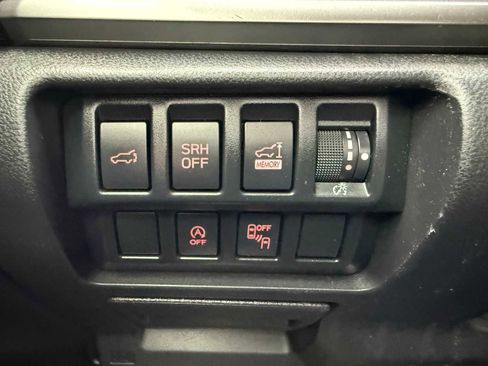 Certified 2023 Subaru Forester Premium image 33