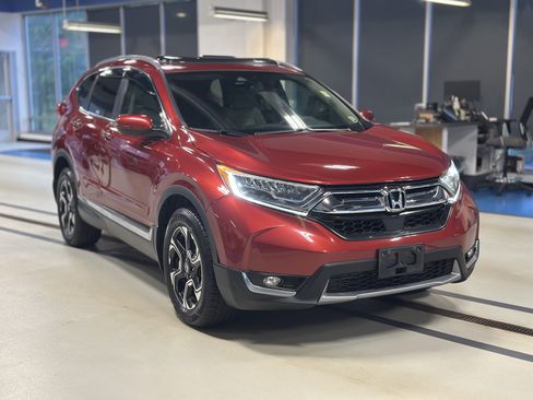Used 2019 Honda CR-V Touring image 4