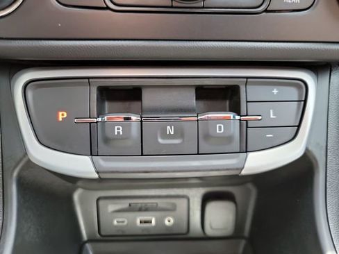 Certified 2023 GMC Terrain SLE w/ Driver Convenience Package AWD/4WD image 24