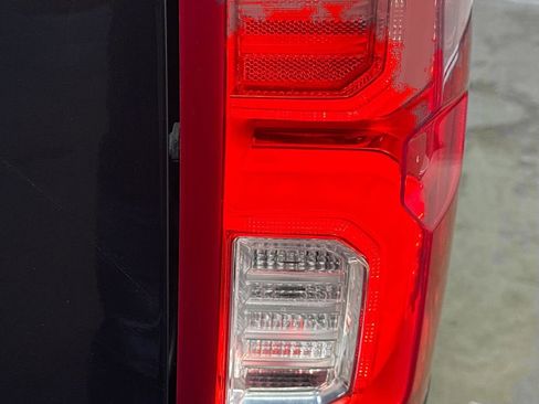 Used 2018 Chevrolet Silverado 1500 LTZ Z71 w/ LTZ Plus Package image 29