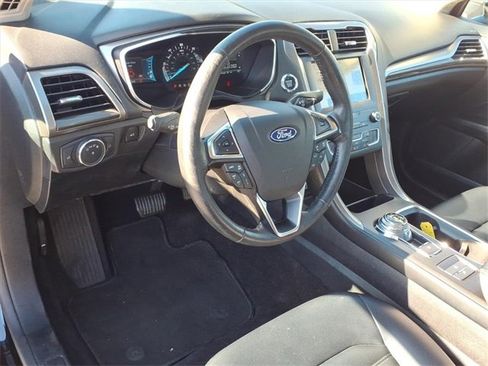 Used 2020 Ford Fusion SEL image 16