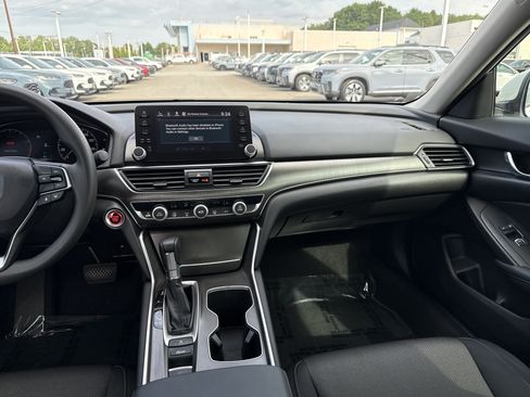 Certified 2022 Honda Accord LX image 29