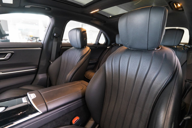 Certified 2023 Mercedes-Benz S 500 4MATIC image 5