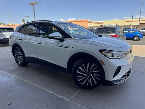 Used 2024 Volkswagen ID.4 S image 6