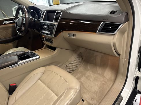 Used 2016 Mercedes-Benz GL 450 4MATIC image 16