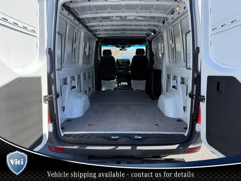 Used 2025 Mercedes-Benz Sprinter 2500 image 21