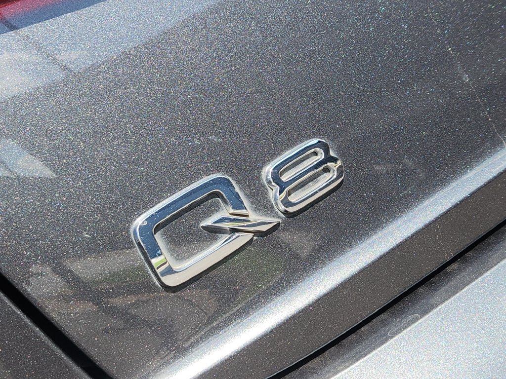 Used 2021 Audi Q8 Prestige AWD/4WD image 12