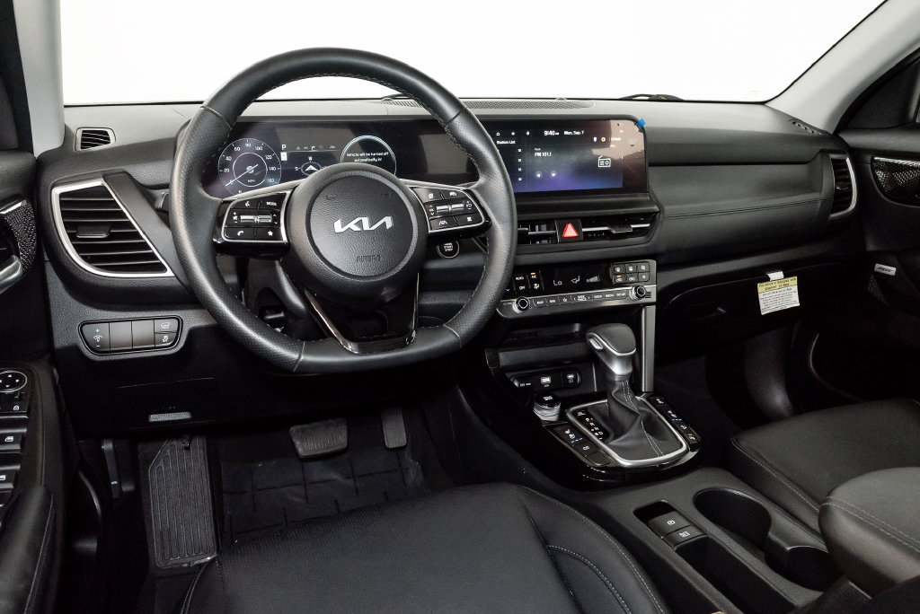 Used 2025 Kia Seltos SX w/ SX Sunroof Package AWD/4WD image 9
