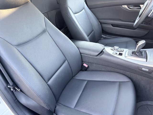 Used 2014 BMW Z4 sDrive28i RWD image 5