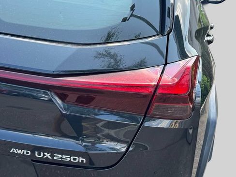 Certified 2023 Lexus UX 250h AWD image 13