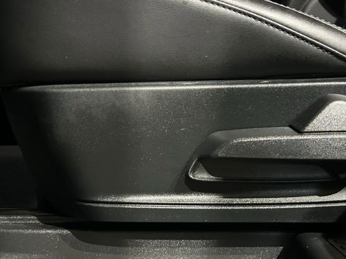 Used 2023 Ford Explorer XLT w/ Equipment Group 202A image 47