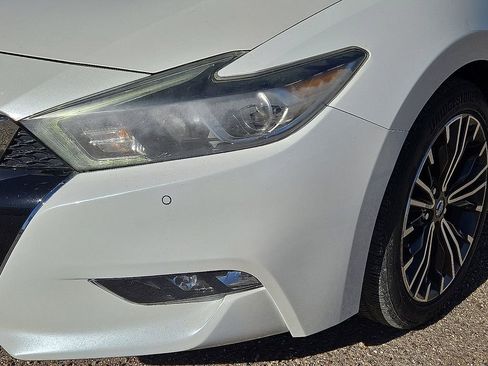 Used 2016 Nissan Maxima Platinum w/ Interior Lighting Package image 9