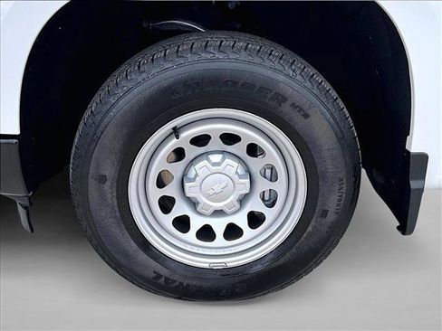 Used 2025 Chevrolet Silverado 1500 W/T w/ WT Value Package RWD image 10