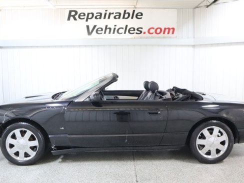 Used 2003 Ford Thunderbird image 1