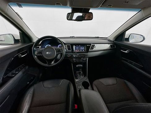 Used 2019 Kia Niro EX image 21