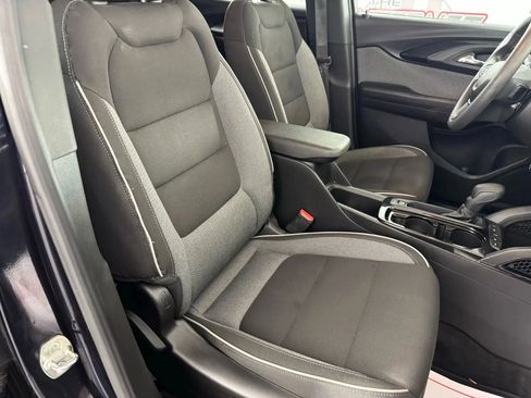 Used 2021 Chevrolet TrailBlazer LT w/ Convenience Package image 34