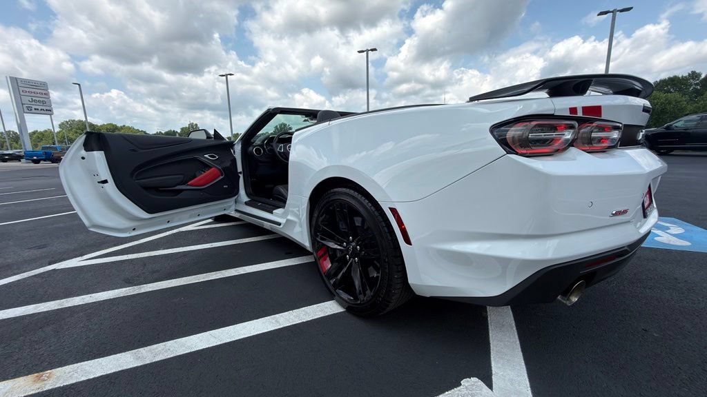 Used 2023 Chevrolet Camaro SS w/ Redline Edition RWD image 19