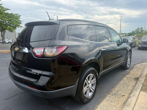 Used 2016 Chevrolet Traverse LT FWD image 7
