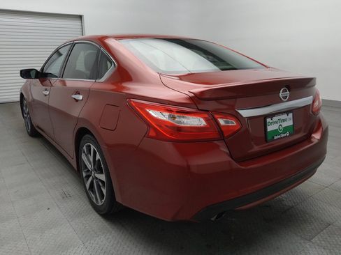 Used 2016 Nissan Altima 2.5 SR FWD image 5