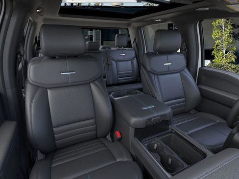 New 2026 Ford F450 Platinum w/ FX4 Off-Road Package image 10