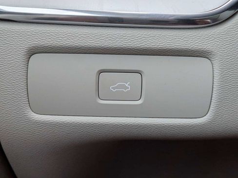 New 2026 Volvo XC60 B5 Ultra w/ Protection Package Premier AWD/4WD image 34