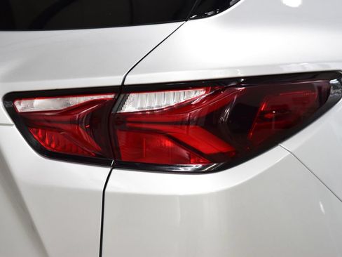 Used 2019 Chevrolet Blazer LT FWD image 19