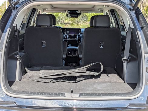 Used 2023 Kia Sorento SX image 13