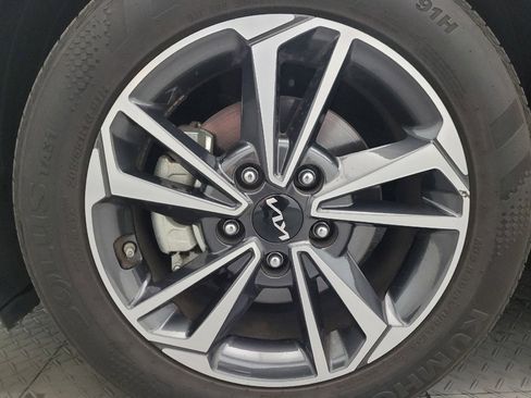 Used 2023 Kia Forte LXS FWD image 31