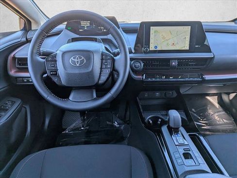 Used 2026 Toyota Prius Plug-In Hybrid image 15