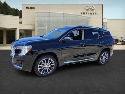 Used 2024 GMC Terrain Denali w/ LPO, Floor Liner Package