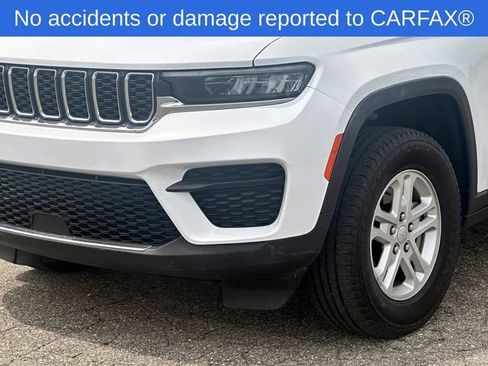 Used 2023 Jeep Grand Cherokee Laredo AWD/4WD image 9