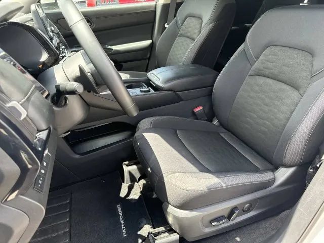 Certified 2025 Nissan Pathfinder SV AWD/4WD image 33