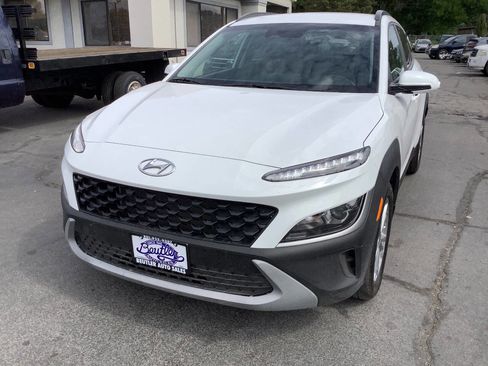 Used 2023 Hyundai Kona SEL w/ Cargo Package image 4