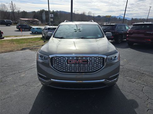 Used 2019 GMC Acadia Denali w/ Technology Package image 9