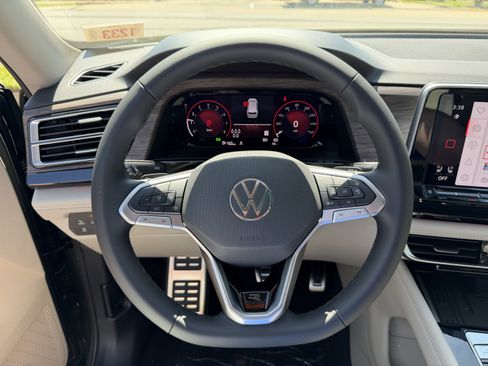 New 2026 Volkswagen Atlas SEL Premium R-Line AWD/4WD image 14