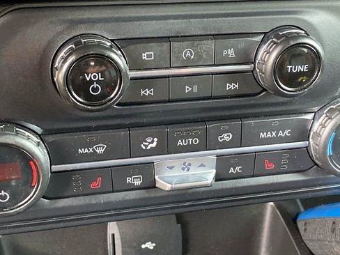 Used 2021 Ford Bronco Outer Banks AWD/4WD image 15