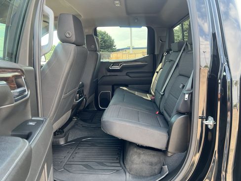 Used 2023 GMC Sierra 1500 Elevation w/ Preferred Package AWD/4WD image 19